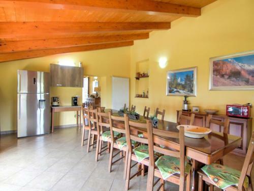 Vibrant Villa In Torre Di Ruggiero With Sauna
