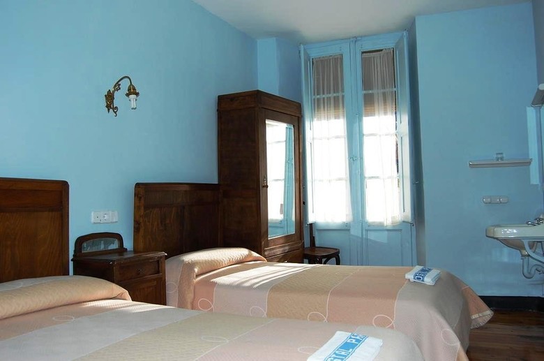 Hostal Paris