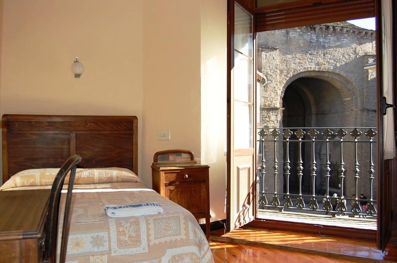 Hostal Paris