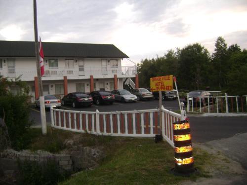 Orangeville Motel