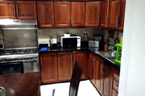 Executive Apartment / Pool/ Gym/ Sea View- Masaki