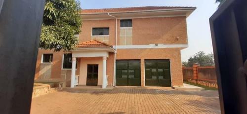 Nile Estates Villa Kiwatule