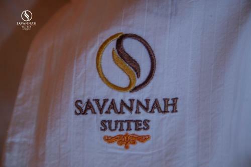 Hostal Savannah Suites