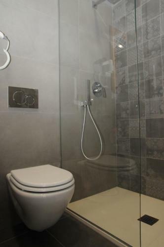 Hostal New Casa Corvaja