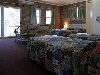 Waterfront Hotel