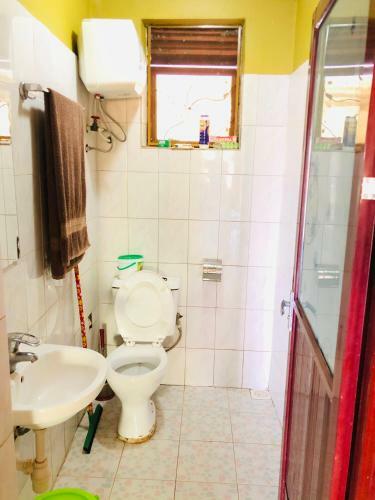 Apartamento Uzuri Homes