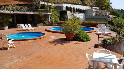 Capo Taormina House
