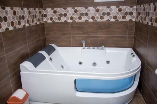Apartamento Luxe-3bedroom Condo With Lake And Golfcourse Views
