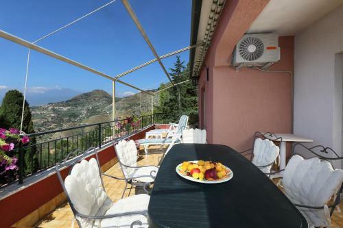 Terrazza Sull'etna Holidays Apartment
