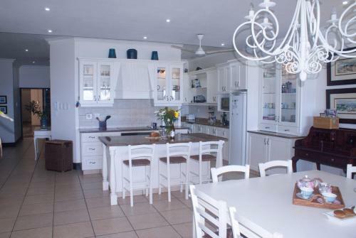 Apartamento 2 Marichel Beachfront Condo