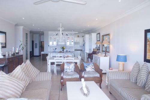 Apartamento 2 Marichel Beachfront Condo