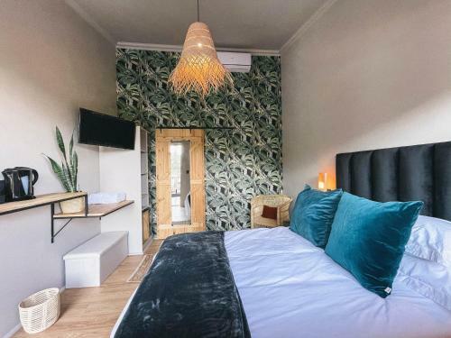 Hostal Le Bezz Guesthouse