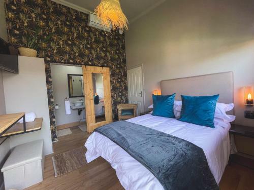 Hostal Le Bezz Guesthouse