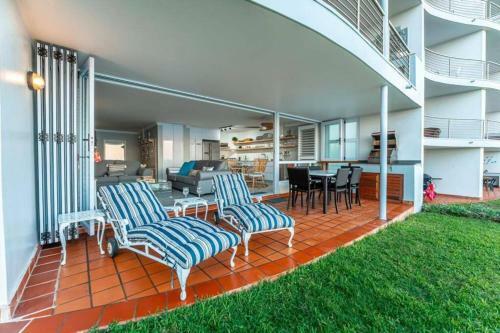 Luxury Beachfront Serviced Apartment