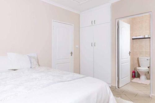 Sun N Surf Sunny And Spotless 1 Bedroom Apartment