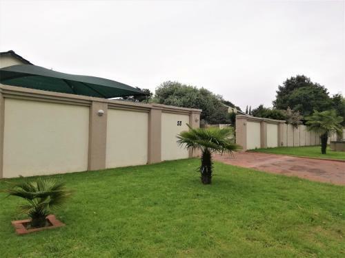 Bed & Breakfast Franchise Premier Guest House
