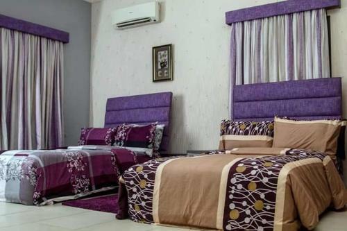 Bed & Breakfast Loomzy Suites Royal