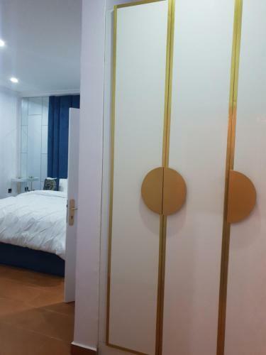 Hotel Executive Home Extension