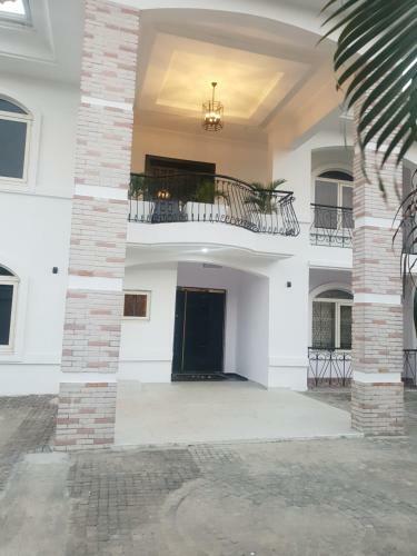 Hotel Executive Home Extension