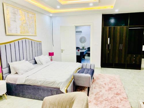 Shortlethomes Tiara's Short Let Apartment In Lekki Phase 1