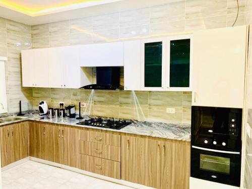 Shortlethomes Tiara's Short Let Apartment In Lekki Phase 1