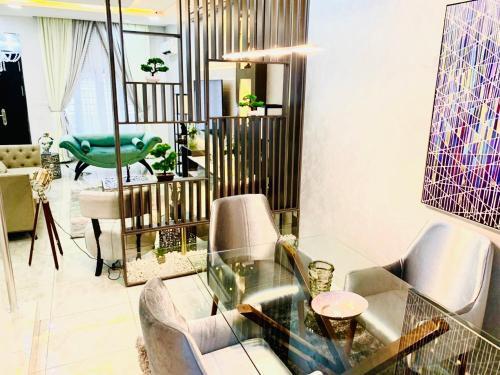 Shortlethomes Tiara's Short Let Apartment In Lekki Phase 1