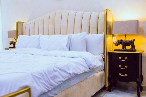 Shortlethomes Tiara's Short Let Apartment In Lekki Phase 1