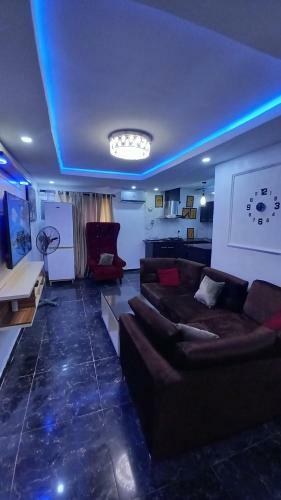 Dinero Emerald Apartment