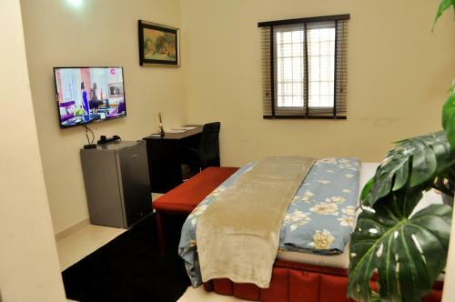 Hotel J Gibson Suites