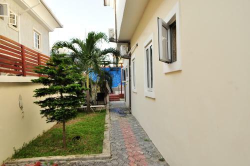 Hotel J Gibson Suites