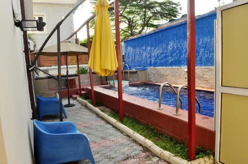 Hotel J Gibson Suites