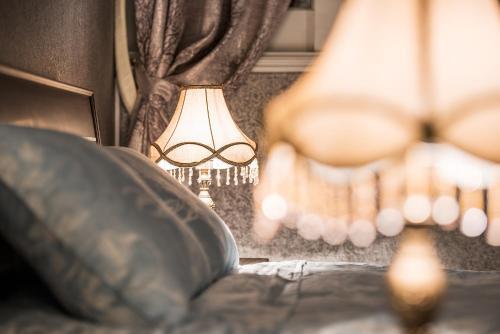 Hostal Gold Hill Guesthouse