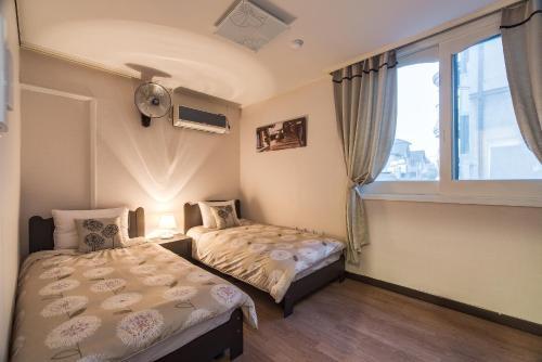 Hostal Gold Hill Guesthouse