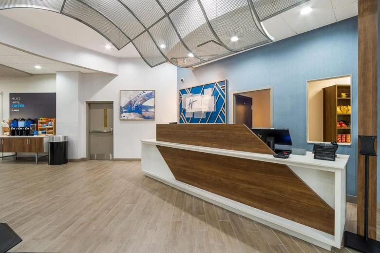 Hotel Comfort Suites Lexington