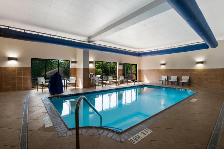 Hotel Comfort Suites Lexington