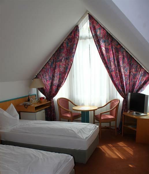 Hostal Hotel Alpha