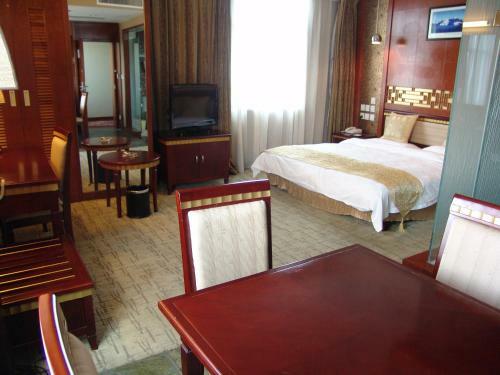Kunming Golden Spring Hotel