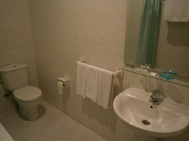 Hostal Bypillow San Mam�s