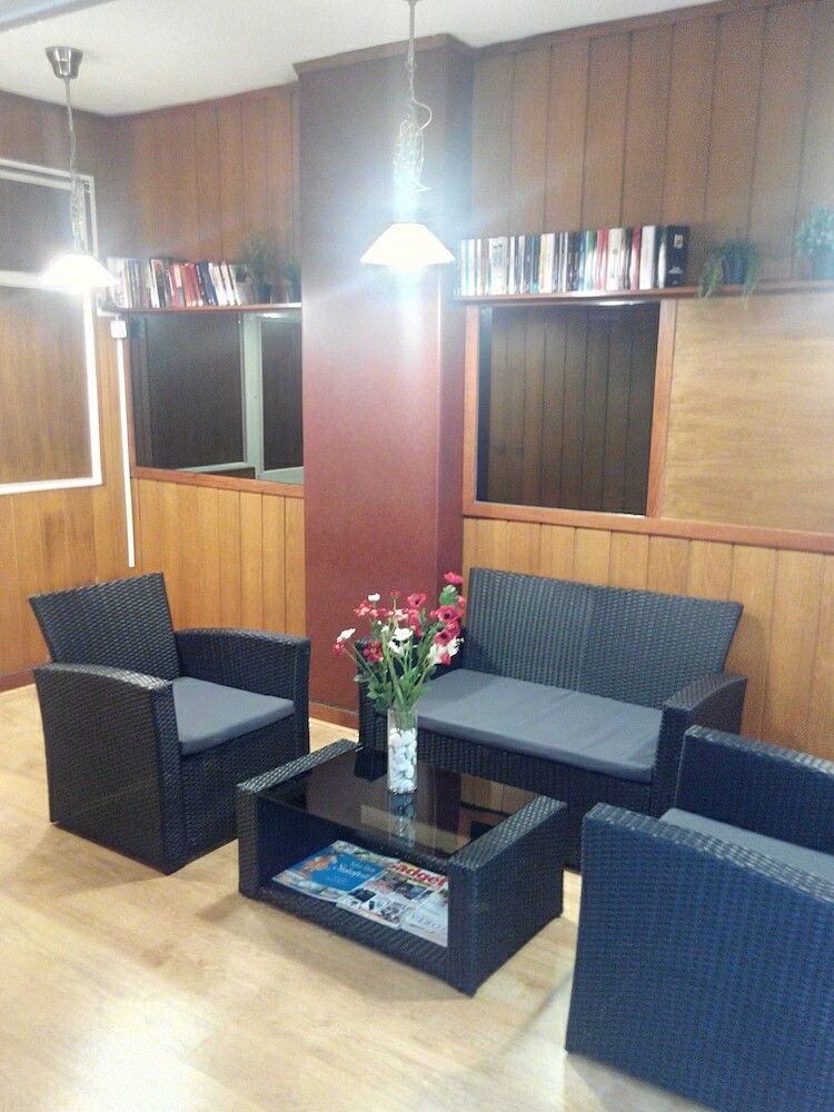 Hostal Bypillow San Mam�s