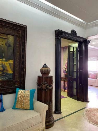 Lovely 3-bedroom Apartment With A Cozy Fireplace!