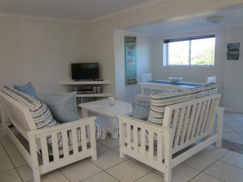 Modern Beach Cottage