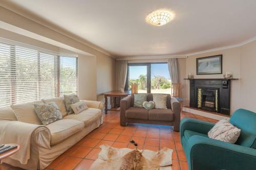 Willows Beach House