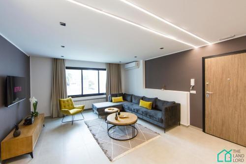 Sunset: Luxury Apartments With Gym In Lac 1