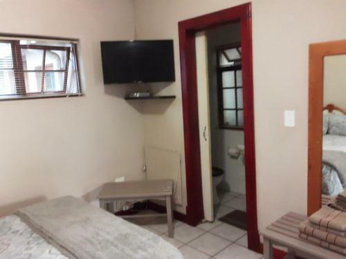 Hostal Citrusdal Guest Rooms