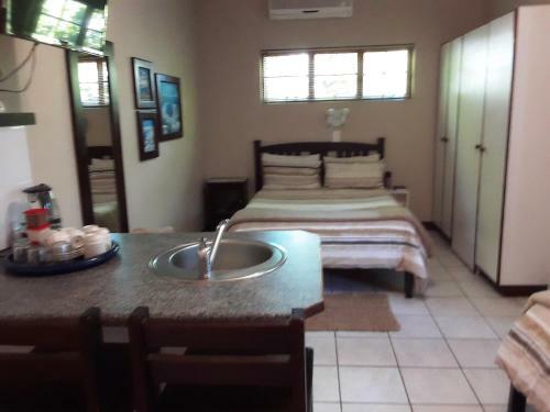 Hostal Citrusdal Guest Rooms