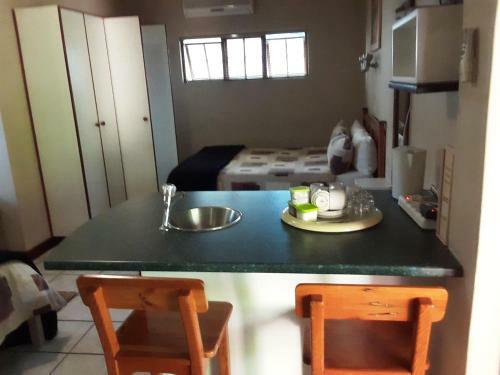 Hostal Citrusdal Guest Rooms