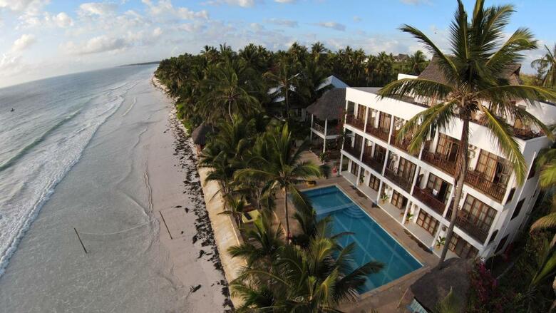 Hotel Sky & Sand Zanzibar Beach Resort