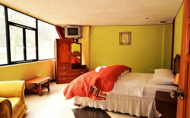 Hotel Puerta Del Sol