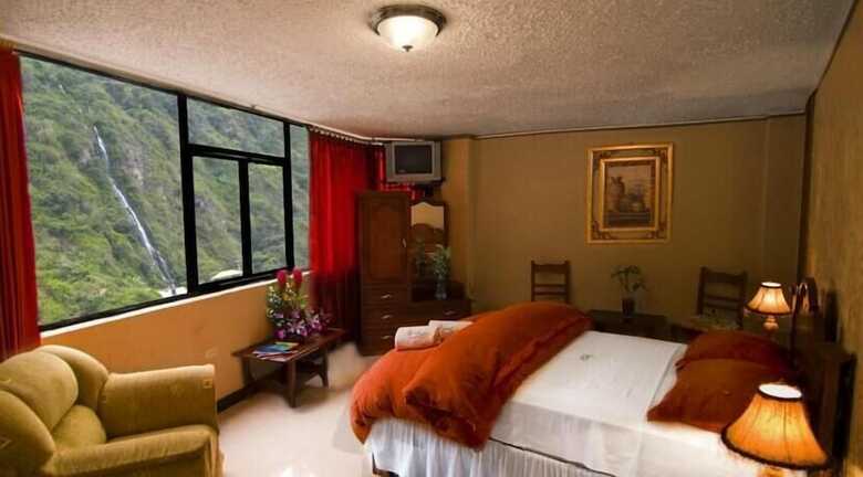 Hotel Puerta Del Sol