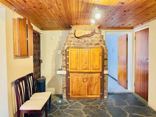 Entire House In Beacon Bay - Golden Location